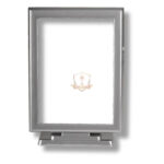 ΠΑΡΑΛΛΗΛΟΓΡΑΜΜΗ ΚΟΡΝΙΖΑ ΜΝΗΜΕΙΟΥ ΑΠΟ ΑΛΟΥΜΙΝΙΟ ΜΕ ΒΑΣΗ ΑΠΟΧΡΩΣΗ ΧΡΩΜΙΟΥ