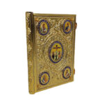 ΕΠΙΧΡΥΣΟ ΕΥΑΓΓΕΛΙΟ ΣΤΟΛΙΣΜΕΝΟ ΜΕ ΜΠΛΕ ΠΕΤΡΑΔΙΑ ΚΑΙ ΠΕΡΙΜΕΤΡΙΚΕΣ ΕΙΚΟΝΕΣ - Image 2